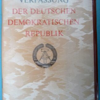 Boekje Verfassung der DDR (Grondwet van de Duitse Democratische Republiek) uitgave 1973